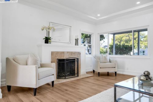 221 Cambridge Ave, San Leandro CA  94577-1825 exterior