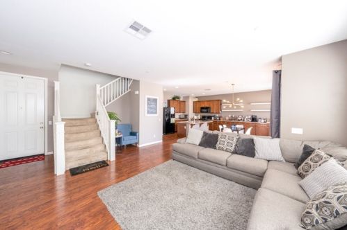 7993 Southpoint St, Chino CA  91708-7682 exterior