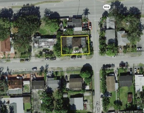 2955 102nd St, Miami, FL 33147-1669