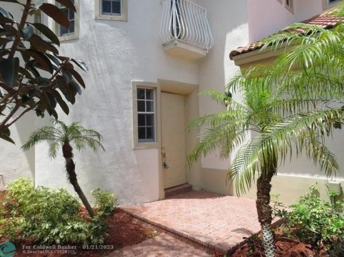 19430 30th St, Hollywood FL  33029-5809 exterior