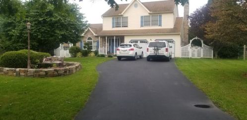 2315 Stonebridge Ln, Easton, PA 18040-8770