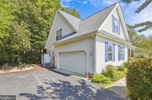 81 Neptune Dr, Frankford, DE 19945-9638