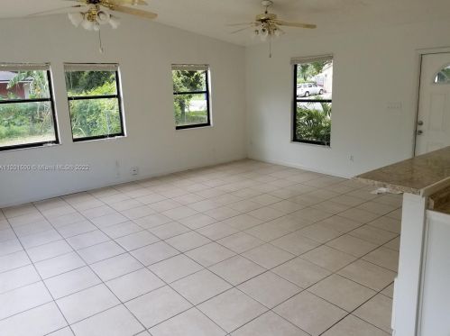 1310 20th Ave, Vero Beach FL  32962-6159 exterior