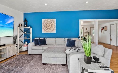 2418 Bluestone Pl, Green Bay WI  54311-6432 exterior