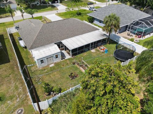 1614 Goucho Ave, Fort Pierce, FL 34952-4944
