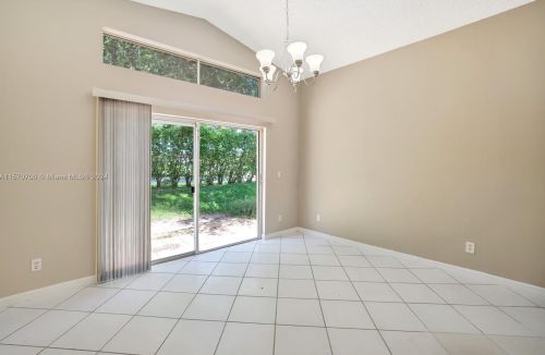 2728 177th Ave, Hollywood FL  33029-5142 exterior