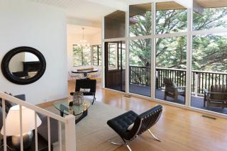 6355 Girvin Dr, Oakland CA  94611-1649 exterior