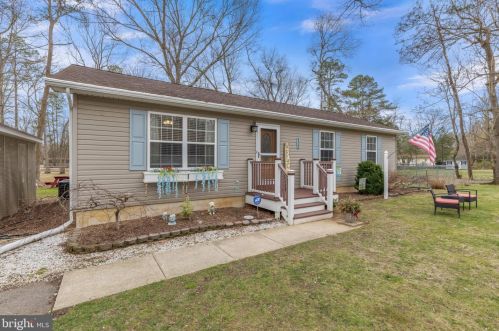 4365 Lake Rd, Newfield, NJ 08344-9150