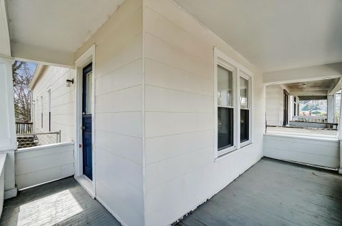 1913 Hewitt Ave, Cincinnati, OH 45207-1901