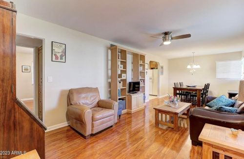 7022 11th St, Phoenix AZ  85020-5309 exterior