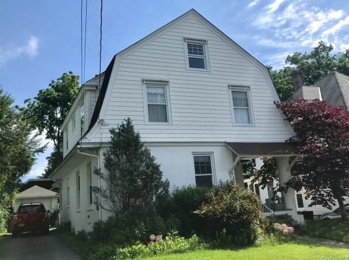 19 Courtland Pl, Middletown, NY 10940-5501