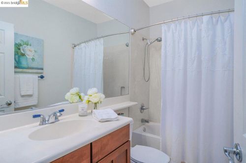 40 Snowy Egret Ct, Oakley CA  94561-1679 exterior