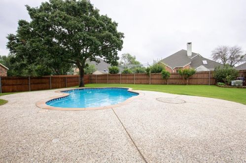 1519 Rustic Timbers Ln, Lewisville TX  75028-1432 exterior