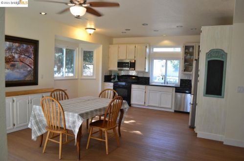 1131 Bear River Ct, Oakley, CA 94561-2048