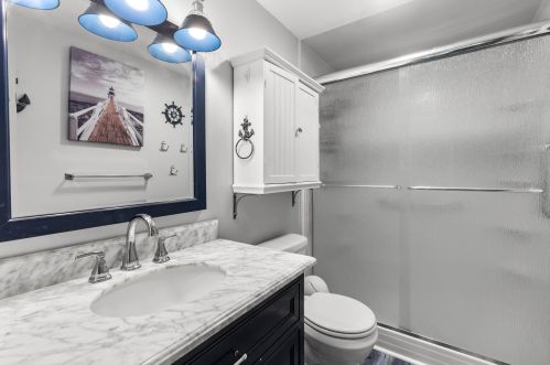 61 Caleb Dr, Danville NH  03819-3017 exterior