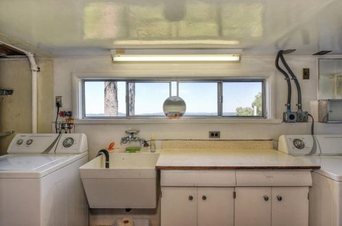 23509 Barnes Ln, Cape Horn CA  exterior