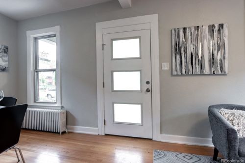 1051 Pearl St, Denver CO  80209-4225 exterior