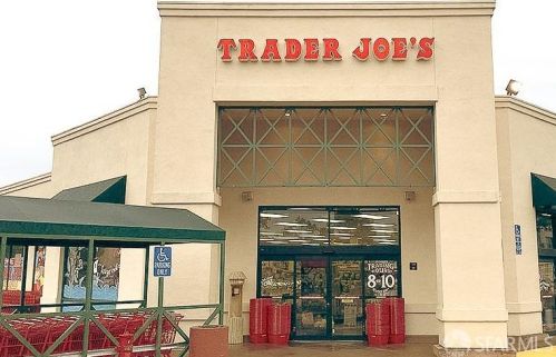 831 35 St, Oakland CA  94608-4217 exterior