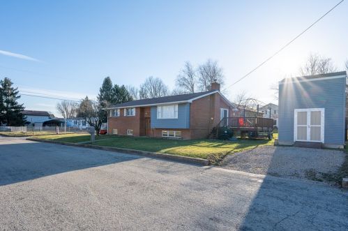 501 Penn St, Latrobe, PA 15650-1232