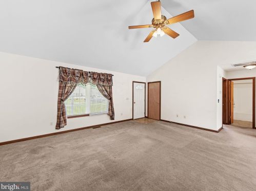 25742 Spicer St, Seaford, DE 19973-8252