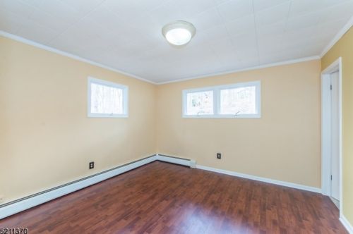 53 Kiel Ave, Kinnelon NJ  07405-1304 exterior