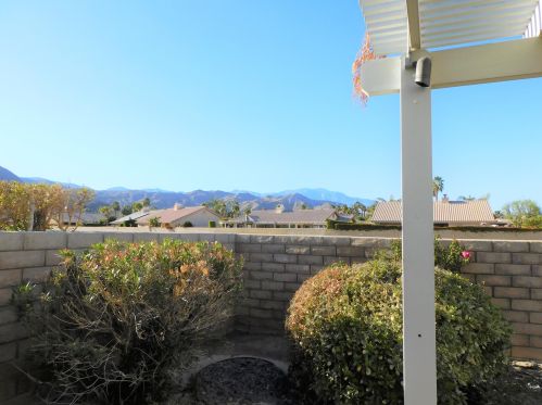 23 Florentina Dr, Rancho Mirage CA  92270-4804 exterior