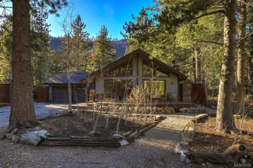 3360 Beaver Brae, South Lake Tahoe, CA 96150-5158