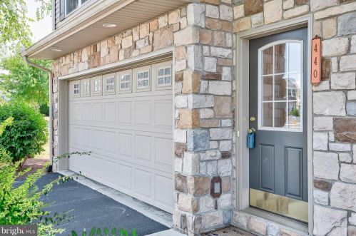 440 Waterleaf Ct, Navy Sup Dpt PA  17050-2489 exterior