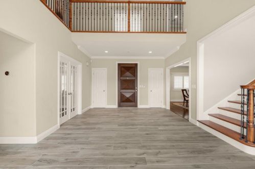 18660 Castle Lake Dr, Morgan Hill CA  95037-9472 exterior