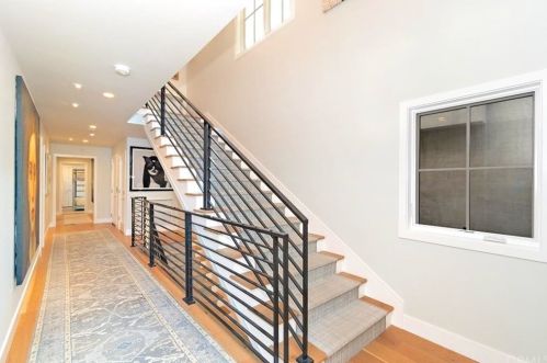420 31st St, Manhattan Beach CA  90266-3975 exterior