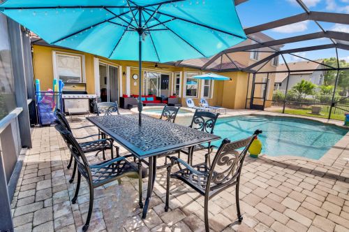 7219 Serrano Ter, Delray Beach FL  33446-2200 exterior