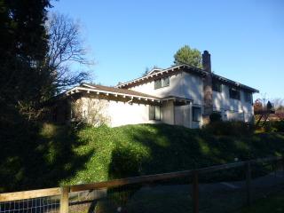2812 Garden Ct, Mcneil Island, WA 98388-2863