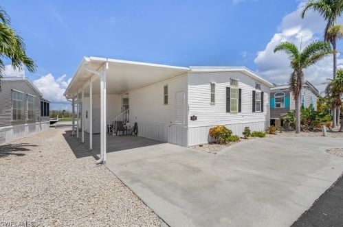 2991 Sloop Ln, Saint James City, FL 33956-2390