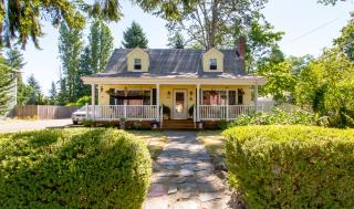 9625 Meadow Rd, Lakewood, WA 98499-1832