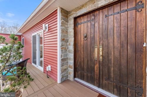 24234 Lands End Dr, Madison Mills VA  22960-3543 exterior