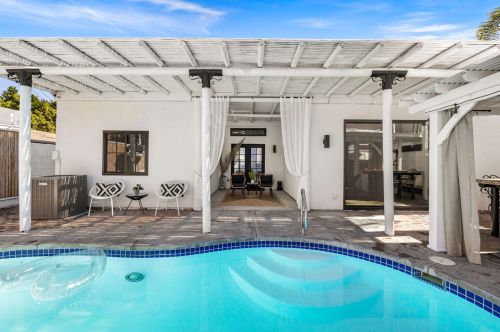52815 Avenida Alvarado, La Quinta CA  92253-3318 exterior