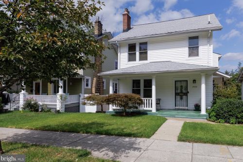 2426 Monroe St, Washington, DC 20018-2902