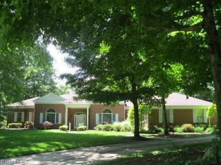 6474 Canterbury Dr, Hudson OH  44236-3480 exterior