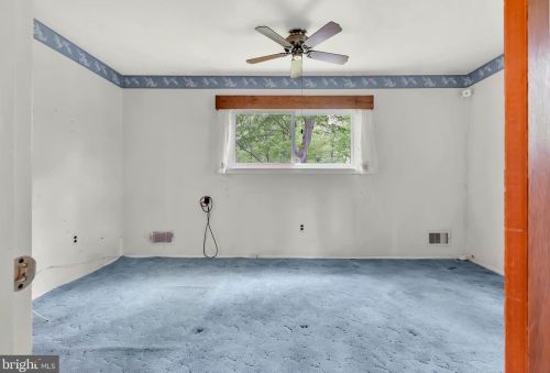 206 Townsend Ave, Wilmington DE  19809-1243 exterior
