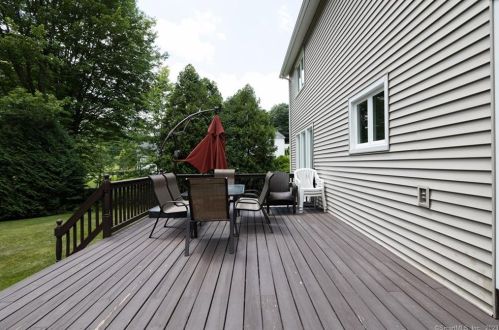 20 Del Prado Dr, Bristol CT  06010-2333 exterior