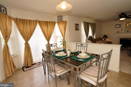 1941 Canyon Creek Rd, Gilbertsville PA  19525-7002 exterior