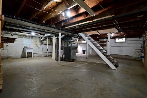 3 Utz Dr, Florence KY  41042-1538 exterior