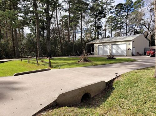 33515 Doe Dr, Magnolia, TX 77355-7931