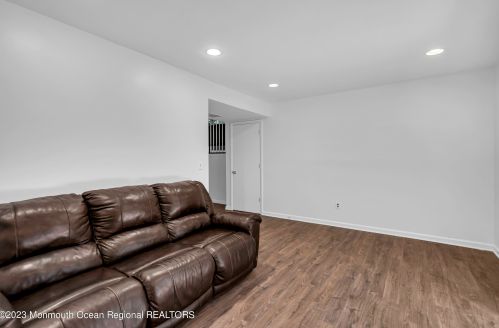 955 Hearthstone Dr, Lakewood NJ  08701-5513 exterior