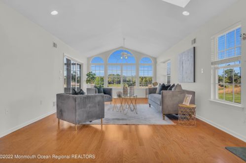 149 Skyline Dr, Lakewood NJ  08701-5737 exterior