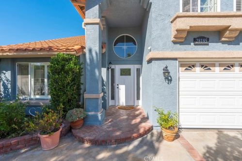 28185 Myrtle Dr, Santa Clarita, CA 91350-3814