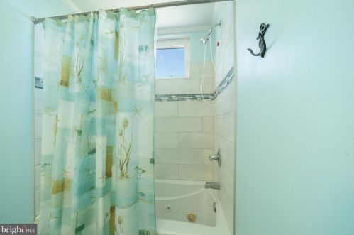 107 Sandpiper Dr, Slaughter Beach DE  19963-4923 exterior