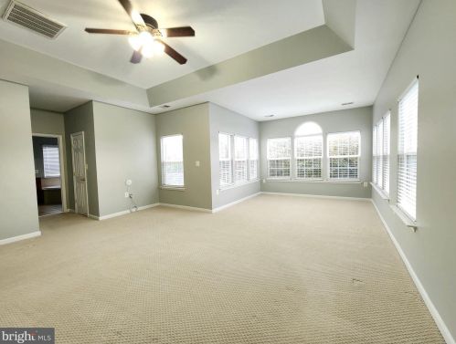 424 Prospect Hill Blvd, Charles Town WV  25414-5498 exterior