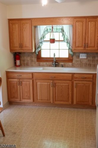 80 Schofield Rd, West Milford Lakes NJ  07480-4562 exterior