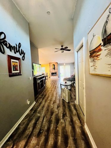 4748 Varsity Cir, Lehigh Acres, FL 33971-2062